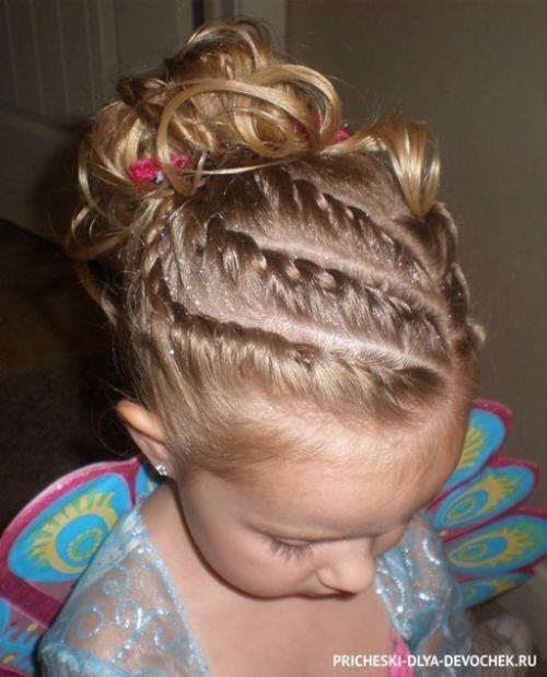 Пора выпускных в детских садах и школах близится. 02