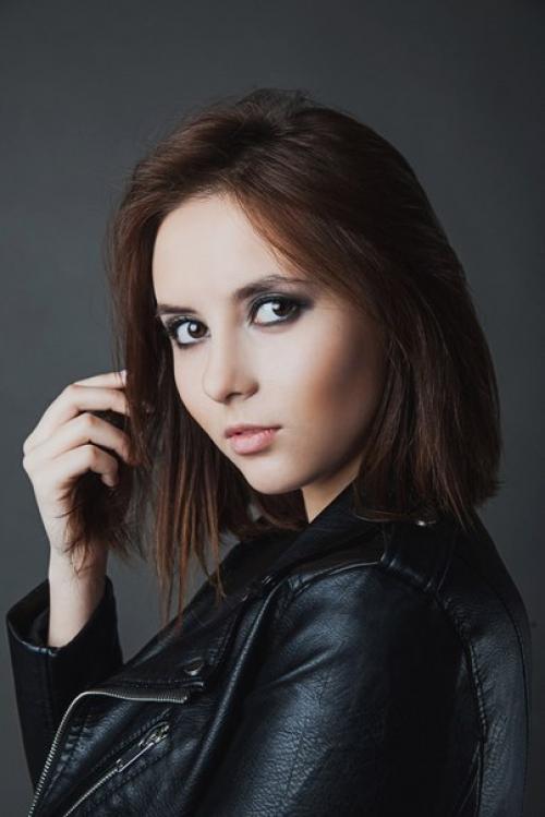 Привет всем, меня зовут энже. 03 Привет всем, меня зовут энже. 03