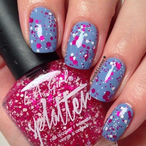 Милые девушки?  Уже совсем скоро начнется пора выпускных вечеров? 05