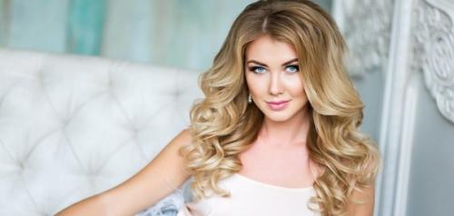 Выпускницы!  Наша студия для вас уникальное предложение приготовила! 03