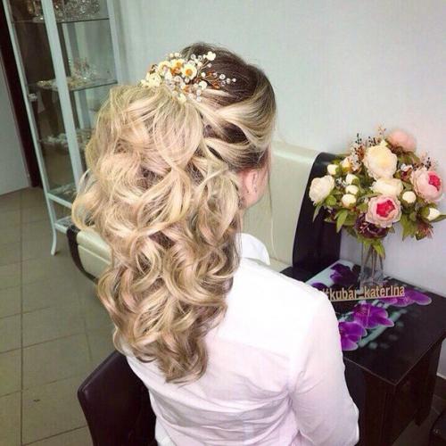 Предлагаю услуги стилиста - визажиста. 03