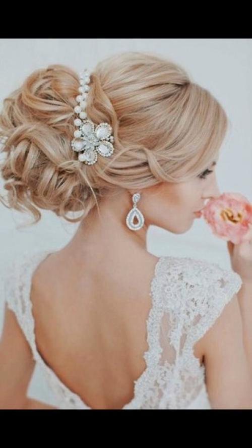 Уважаемые мастера!  Ищу волшебницу, что сможет собрать к выпускному 27. 03