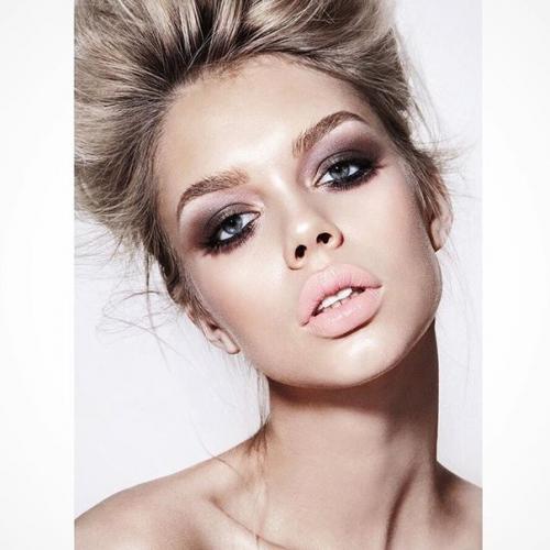 23 апреля в субботу в студии 212 с 13 до 15 часов пройдет бьюти - съемка свадебных украшений и шикарных образов моделей! 01