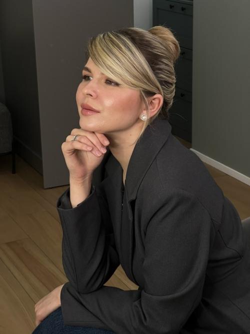 Свой образ с легким макияжем и универсальной прической преобрази! 03