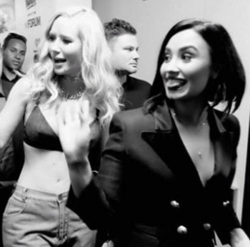 - Наконец - то запостила хаха. 05 - Наконец - то запостила хаха. 05