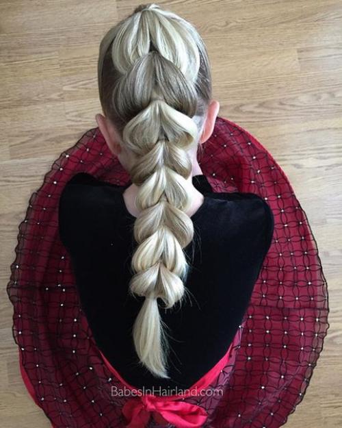 На этой недели на 20 и 22 мая есть свободные места на вечерние прически и макияж? 03