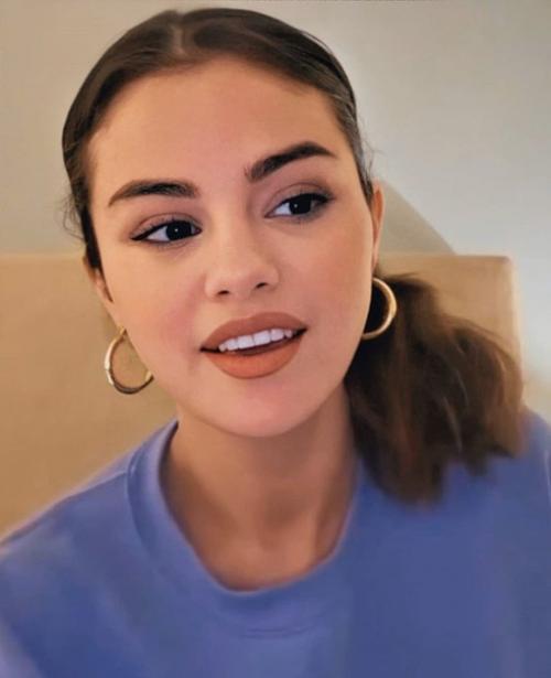 Модные правила от селены гомес. 01