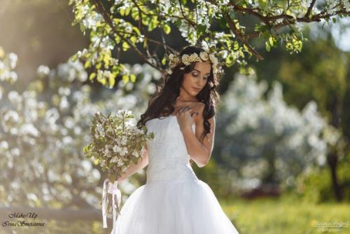 Предлагаю свои услуги визажиста - парикмахера. 01