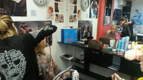 Подготовка мамы и дочки на выпускной? 06