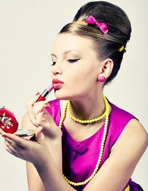 На этой недели на 20 и 22 мая есть свободные места на вечерние прически и макияж? 01