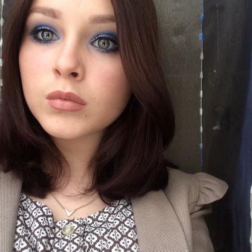 Нужны модели на макияж 350 р и прическу или локоны 350 р. все вместе 700 р. так же возможны фотосессии. 07