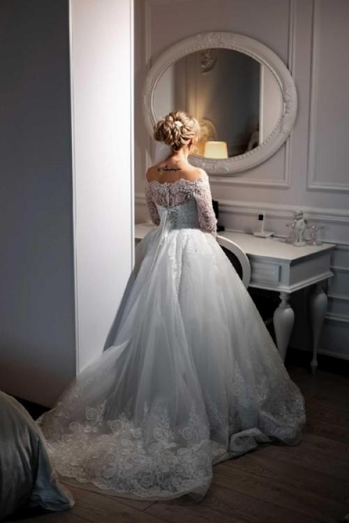 На фото моя прекрасная невеста Анна с моим макияжем и причёской! 01