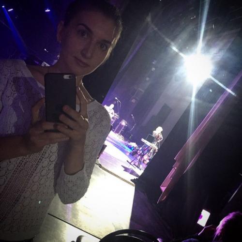 По счастливой случайности я сегодня так сложились звезды, что я оказалась в гримерке Пелагеи? 03