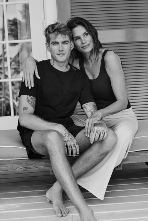 Я Доверяю Мнению Кайи, но я не Хочу Быть Одной из тех мам, Которые Слишком Усердствуют, - сказала 59-летняя Синди. 04 Я Доверяю Мнению Кайи, но я не Хочу Быть Одной из тех мам, Которые Слишком Усердствуют, - сказала 59-летняя Синди. 04