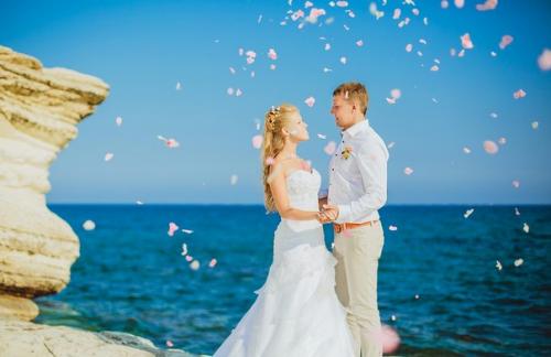 Символическая свадьба на Кипре на берегу протараса? 03