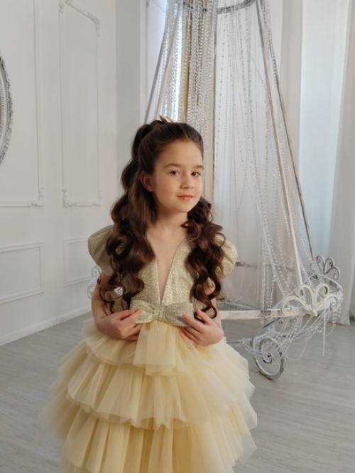 Совсем скоро начнутся выпускные из садов и школы. 03