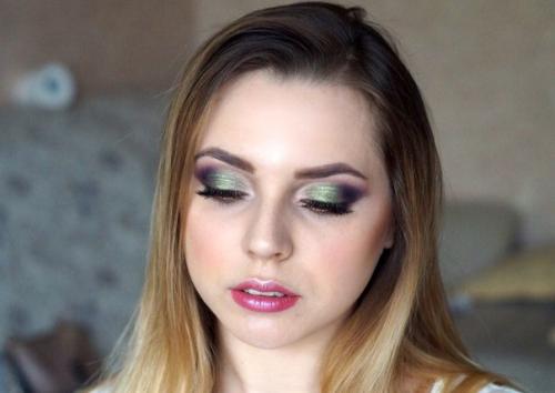 Прекрасная Александра?  Кому яркий образ на выпускной? 02