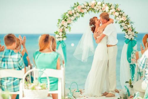 Символическая свадьба на Кипре на берегу протараса? 01