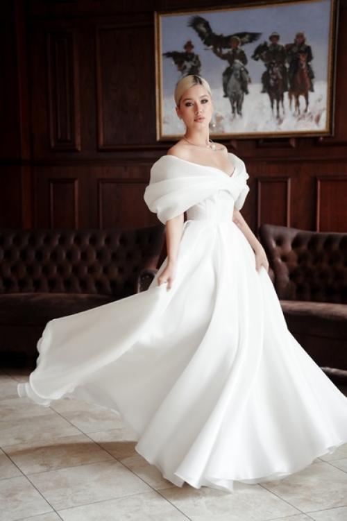 Стоит ли приходить на примерку свадебного платья со своей второй половиной? 01