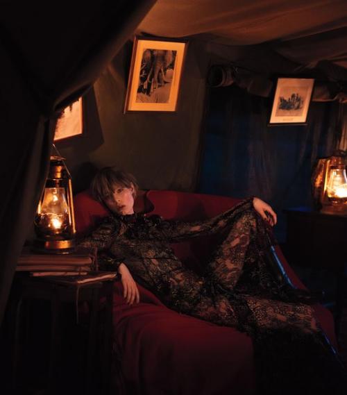 Great Explorations IN Kenya: Анна эверс и Эди Кэмпбелл в фотосессии Майкла дженссона для WSJ. 03