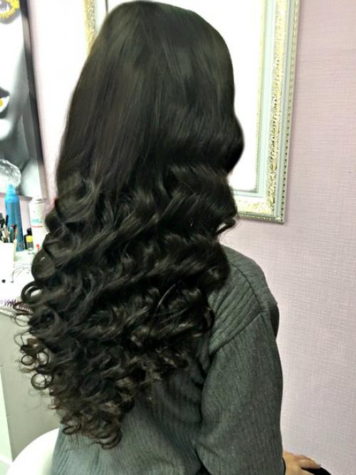 Девушки Екатеринбурга!  Началась пора легких платьев и каблучков, ведь несмотря на погоду, хочется уже лета и яркости. 01