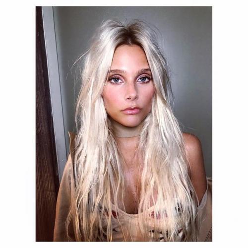 Photoshoot@Valentina.  Zenere: практически спустя год Валентина и Долорес гортари решили порадовать нас новой фотосессией! 01