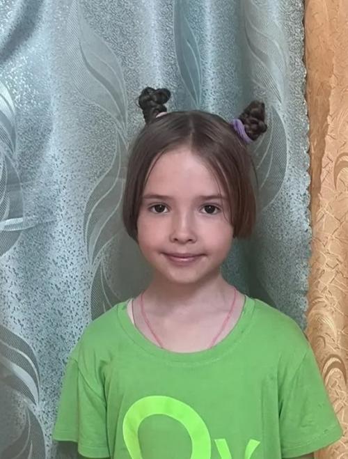 Мастер-класс по прическам - отличный способ освежить образ, не тратя время на сложный мейкап. 05