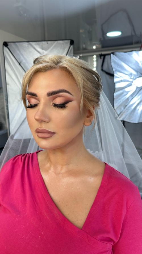 * Уникальность каждой женщины: как подчеркнуть свою красоту *. 04 * Уникальность каждой женщины: как подчеркнуть свою красоту *. 04