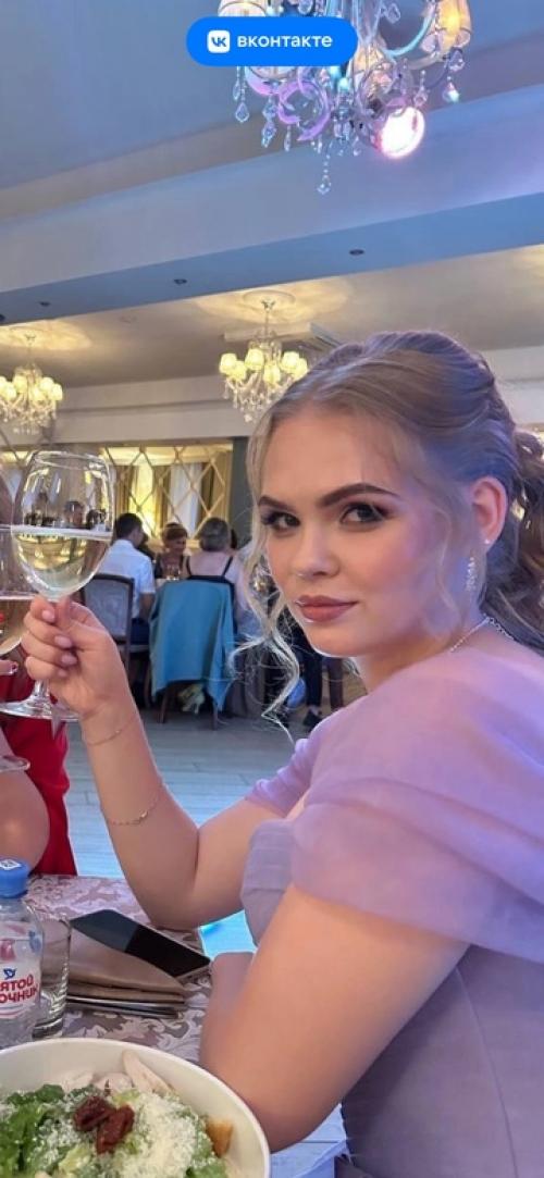 У меня столько всего происходит в профессиональной сфере, что нет возможности делиться но я вот стараюсь. 01