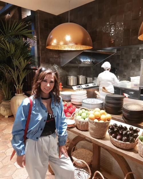 Выходи за Меня, и мы Будем Двигаться к Нашим Общим Мечтам Вместе. 02