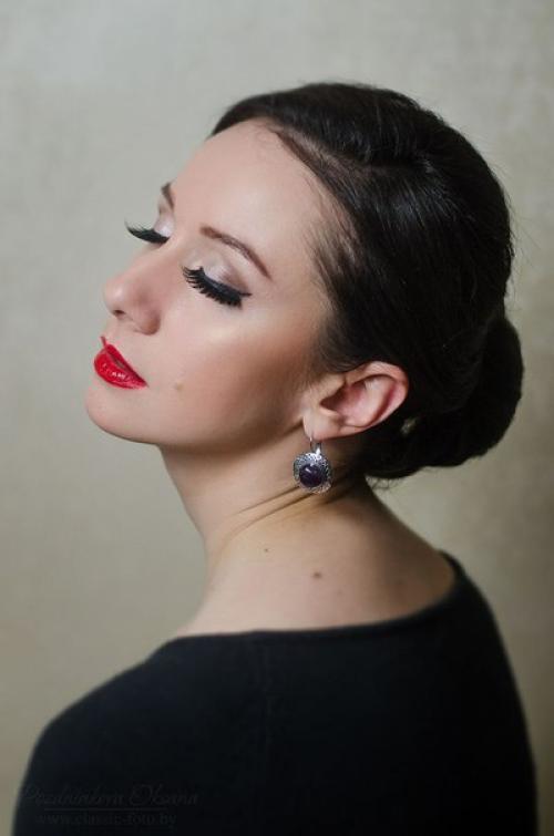 Девочки, кто еще не записался на прическу и макияж на выпускной? 03