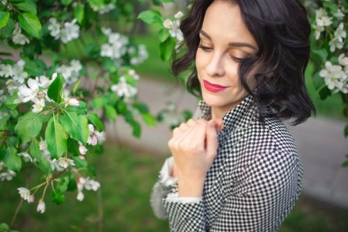 Дорогие выпускницы!  Мы напоминаем, что в нашем салоне работают 2 стилиста: Ирина и Ольга. 07