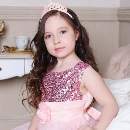 Требуются модели на качественный и профессиональный макияж, укладки, прически, косы, оформление и окрашивание бровей хной (биотатуаж? 05