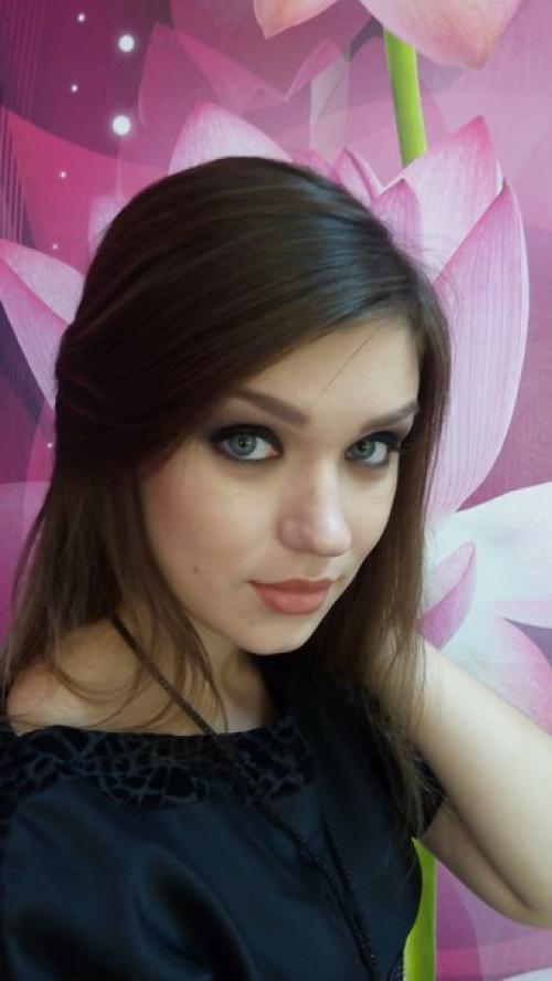 Модели на МАКИЯЖ прическу нужны. 05