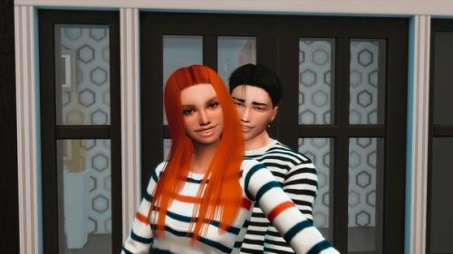 * Марго сменила прическу, пытается овладеть макияжем, похудела и наконец то нашла свой стиль одежды. 03