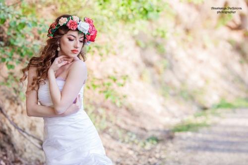 В случае если вы одна из тех счастливиц, у которых свадьба в 2016 году, то вы должно быть уже ищите идеальный свадебный образ. 07