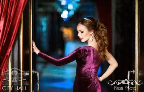 Дорогие невесты.  Только в том случае, если вы еще не определились со свадебным стилистом - пишите мне. 04