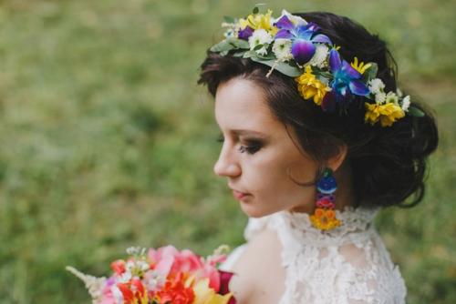 Т. к. к свадьбе мы начали готовиться за год, мое представление об идеальном свадебном образе постепенно изменялось. 06