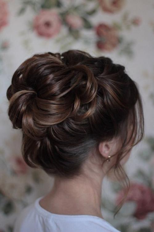 Шикарный, высокий пучок от меня для Натальи на вечер. 06