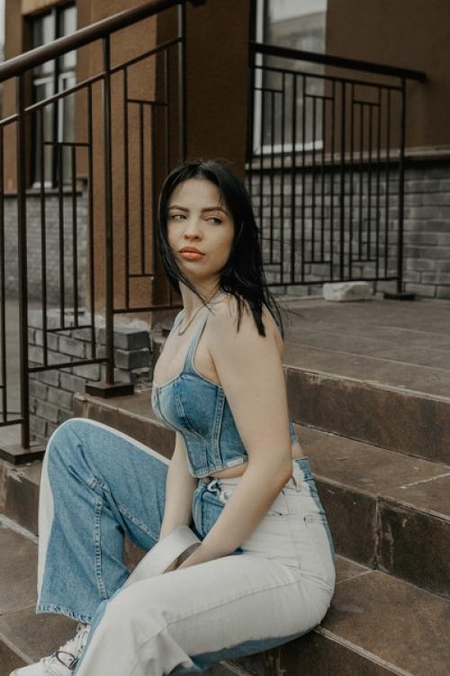 Давно была на свидании? 03