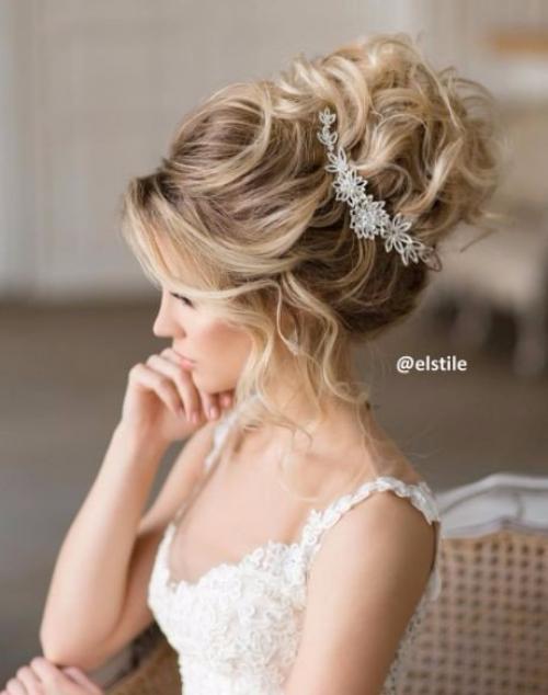 Прическа влияет на то, как складывается день, а в итоге и жизнь, - говорила шикарная Софи Лорен. 01