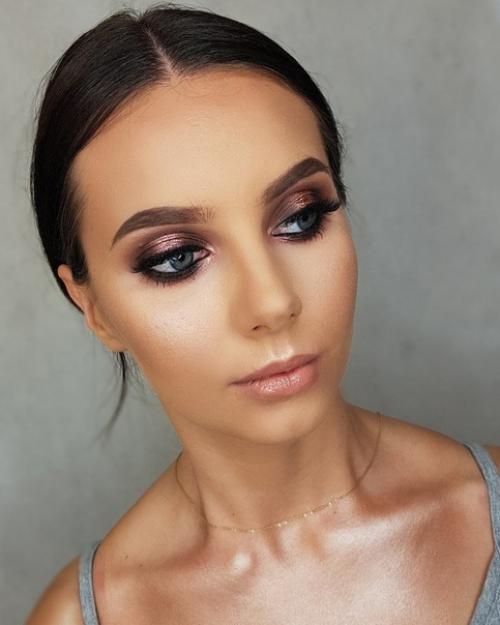 Советы профессионала!  Попробуйте создать супер стильный в этом сезоне образ: 02