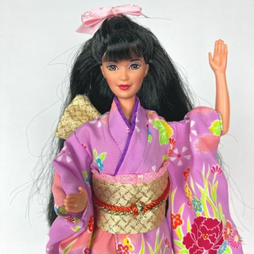 Dolls of the World 1996. 01