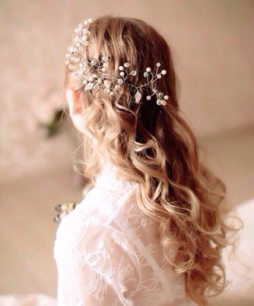 Девушки, ищу моделей на профессиональный макияж, и на прическу. 02