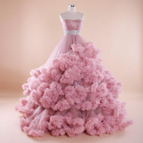 Девчонки!  Кто желает в это воскресение на природе, в парке, по фотографироваться в красивых платьях? 01