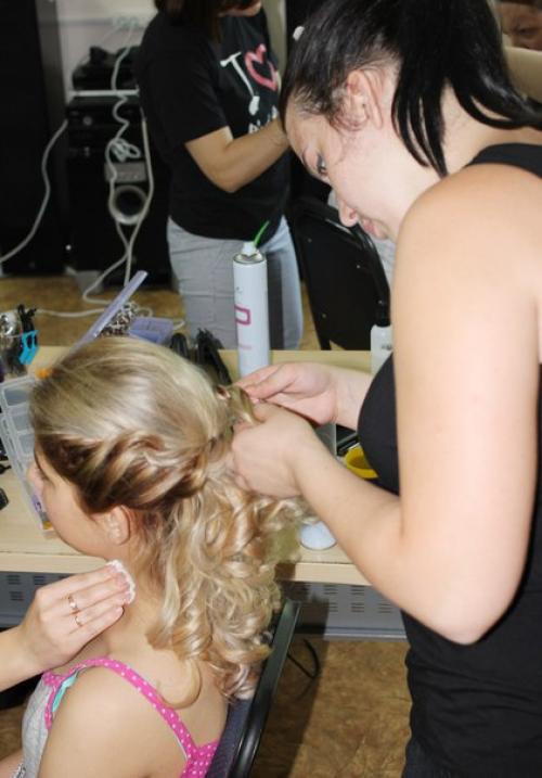 В алматинском областном детском доме номер 1 прошел выпускной бал. 02 В алматинском областном детском доме номер 1 прошел выпускной бал. 02