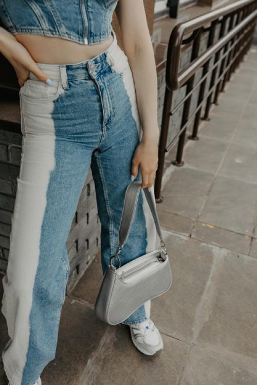 Давно была на свидании? 07