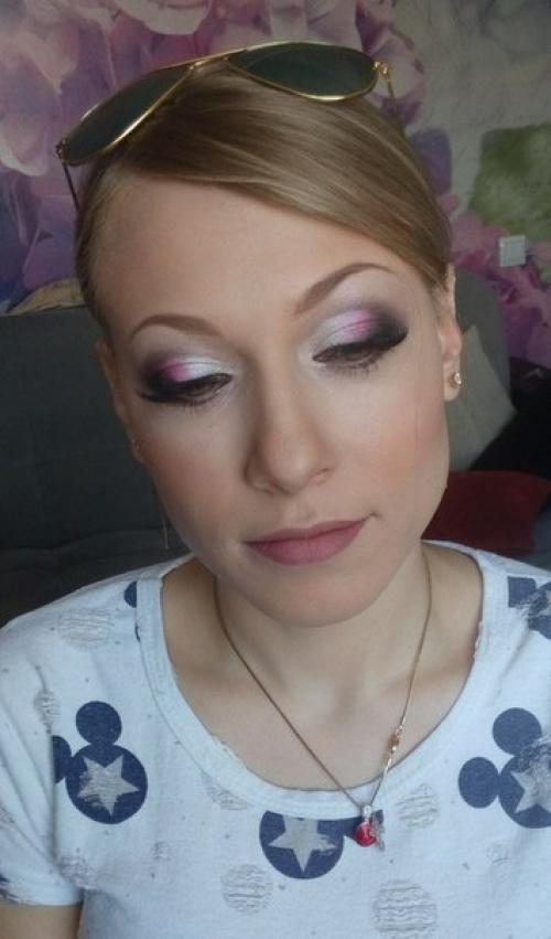 Девушки красавицы предлагаю для вас услуги визажиста, стилиста по прическам. 06