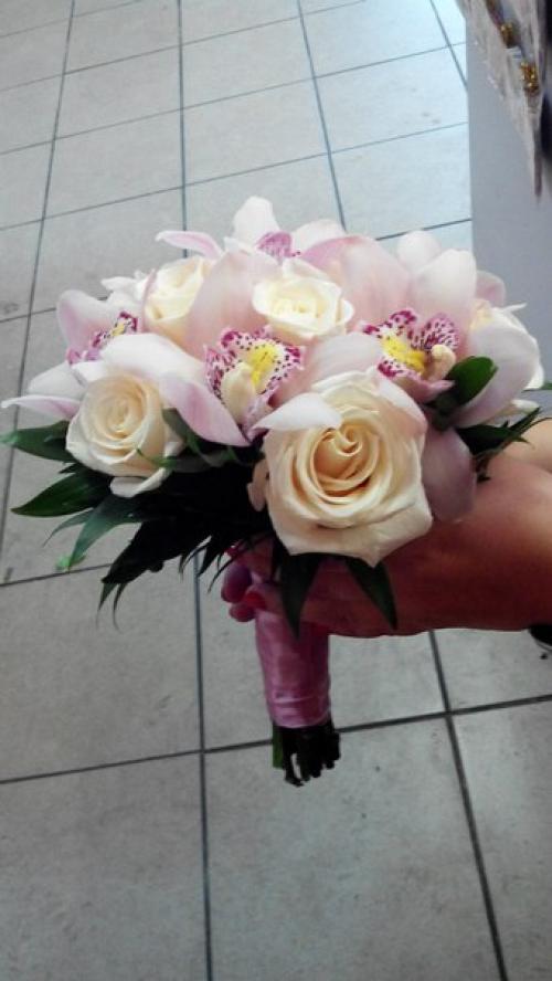 Дорогие невесты?  , Мы принимаем заказы на свадебные букеты? 05