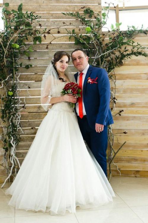 Открыта запись на свадебный макияж и прическу на сентябрь: 01